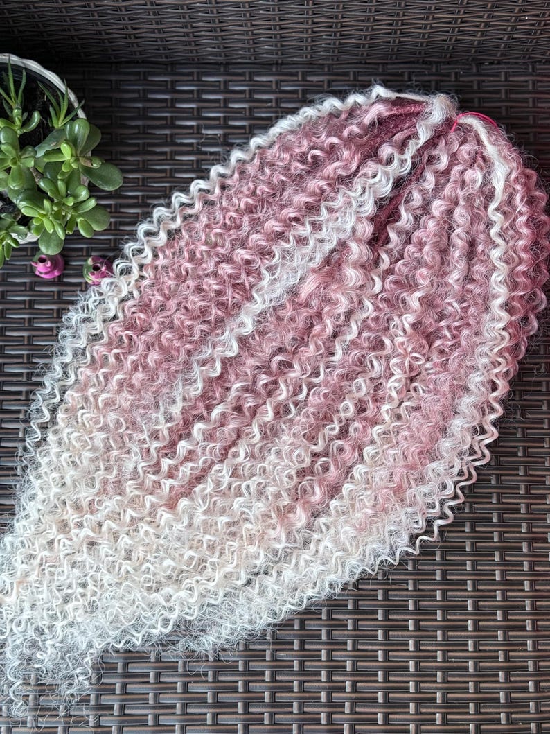 Pink and white curly DE hair extensions bundle blended gradient
